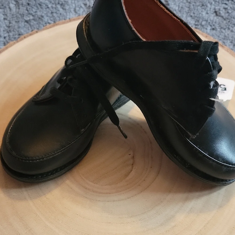 Black Leather Lace-Up Shoes By Poll Parrot